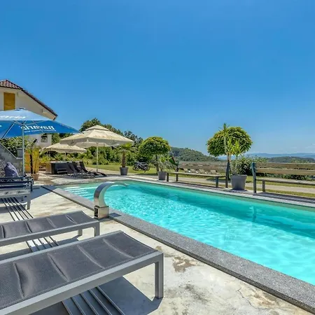 Four Stars Art-pe Apartman Trebnje