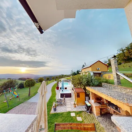 Four Stars Art-pe Daire Trebnje