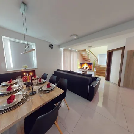 Four Stars Art-pe Apartman Trebnje