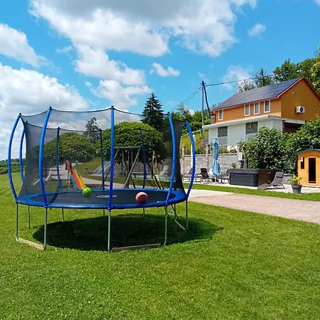 Four Stars Art-pe 公寓 *